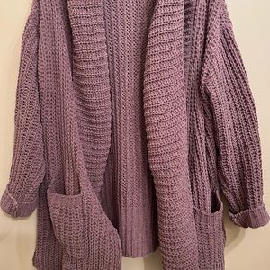 POL sweater/cardigan, size Medium, darker violet color, 2 pockets, smoke free